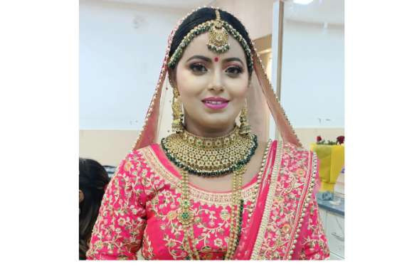 makeup-academy-in-chandigarh-meraki-makeup-academy-big-0