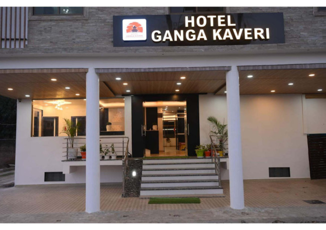 best-hotels-in-varanasi-luxury-hotels-in-varanasi-big-0