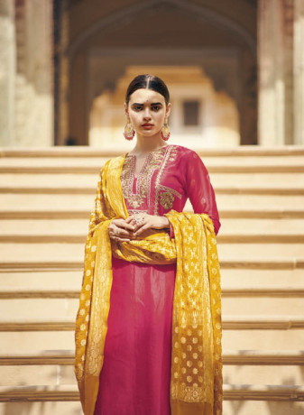 buy-now-sculpted-sophistication-in-maheshwari-silk-zari-beauty-big-2