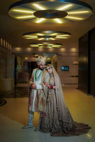 couple-wedding-stills-through-the-lens-of-the-film-sutra-big-2