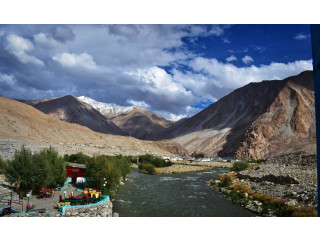 LEH LADAKH TOUR PACKAGES FROM MUMBAI BY AIR